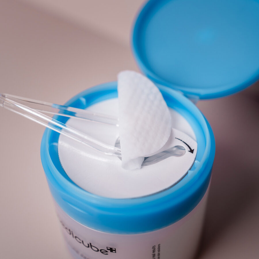 Medicube ZERO PORE PAD MILD (70 pads)